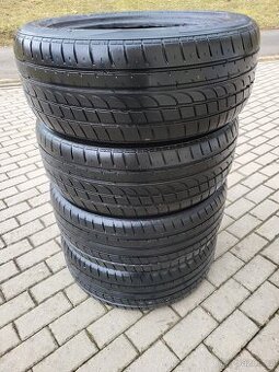pneu 225/55 R17