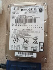 Fujitsu 30 GB HDD IDE PATA 2,5", USB redukce
