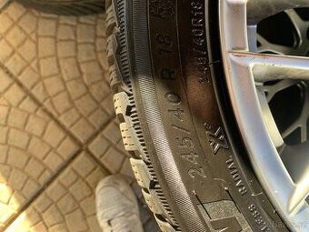 245/40 r18 zimní pneu