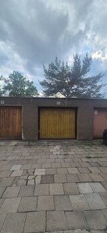 Pronájmu řadovou garáž