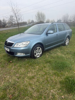 Škoda Octavia 2.0 TDI 103KW serviska nova technicka 2012