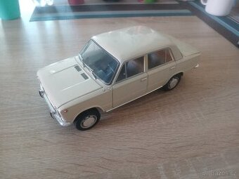 Lada 1200 Vaz 2101 ziguli 1:18 IST - 1