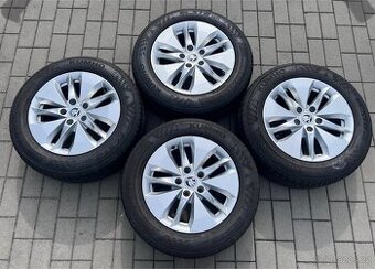 Octavia IV - 16 Twister + letni 205/60 R16 Kumho
