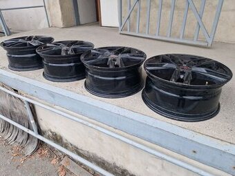 Alu kola 5x112, 8Jx18 ET38