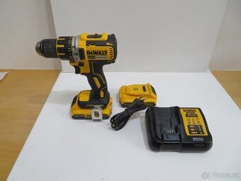 Bezuhlíková aku vrtačka DeWalt DCD790 + 2 x baterie 2.0Ah