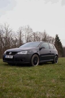 Vw golf V 1.4 55kw - nová STK