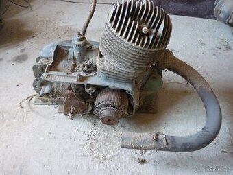 ČZ 175 502 skůtr motor