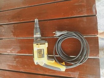 Sádrokartonařský šroubovák DEWALT DW274-QS