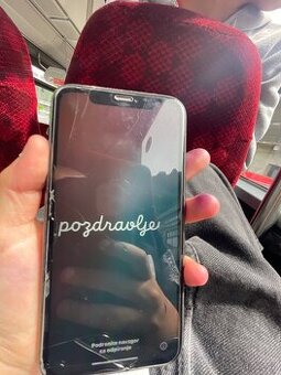 Prodám iPhone Xr