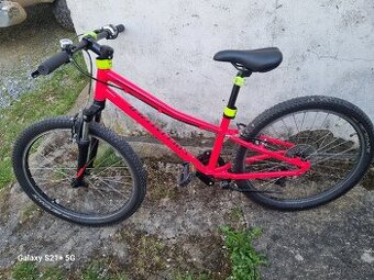HORSKÉ KOLO Specialized Hotrock