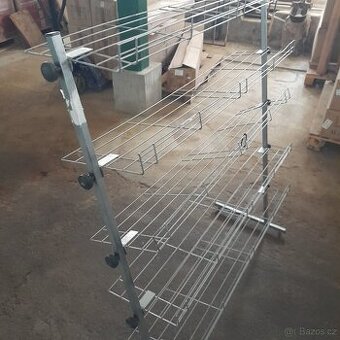 Regály na něco lehkého 4 kusy 120 x 100 cm