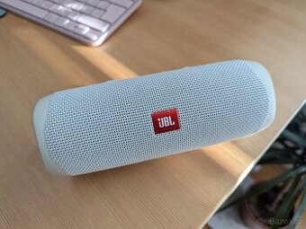 JBL Flip 5 bluetooth reproduktor