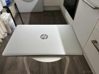 HP notebook 17.3"
