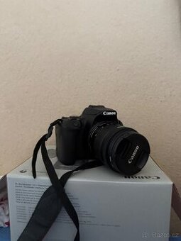 Canon EOS 250D + objektiv EF-S 18-55mm f/4-5.6 IS STM