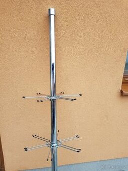 Multifunkční chrom sloup na skleničky