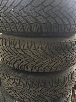 Prodám zimní pneu Continental 185/70 R14 s disky 4x100