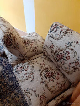 Starožitný klevetník