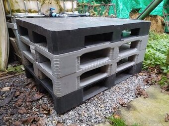 Palety plastové 120 x 80 cm