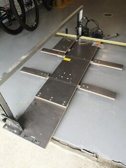 Řezačka polystyrénu strunová