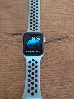 Apple watch 3, 42 mm.
