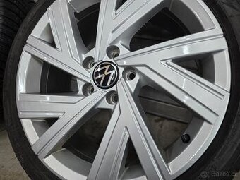 ❄️Zimní ALU kola Volkswagen golf R18❄️