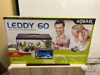 Plně vybavené akvárium 54l