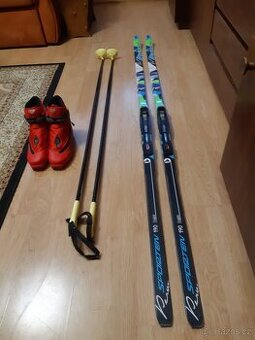 Komplet na běžkovani zánovni Sporteny190 cm  hůlky a boty Al