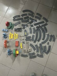 Fisher Price sada kolejí, zatáček, výhybek, atd.
