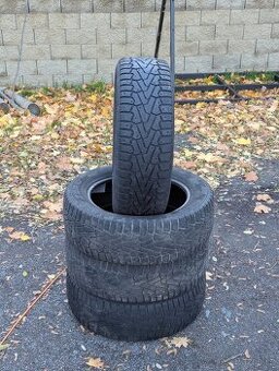 Sada zimních pneumatik Pirelli Scorpion Ice Zero 225/60 R18