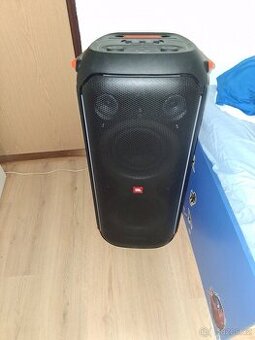 Bluetooth reproduktor JBL