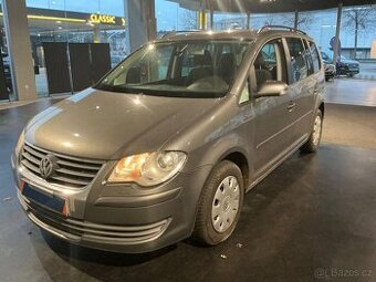 VW Touran 1.9 TDI 77kW,Tempomat,7.míst,bez koroze.