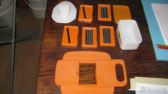 Sada na strouhání a krájení ovoce a zeleniny