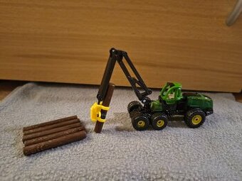 Siku 1652 John Deere harvestor