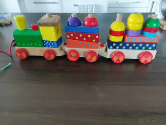 dřevěné hračky - vláček, garáž