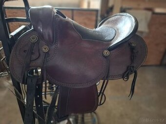 Westernove sedlo bez hrušky ,trailové , turistické