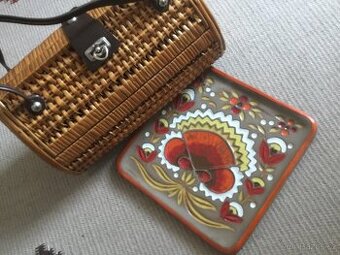 dekorativni kachel 1975, kabelky