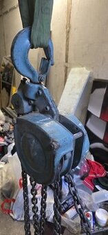 Řetězový kladkostroj, zvedák