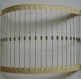 rezistor 75 Ω, 0,25 W