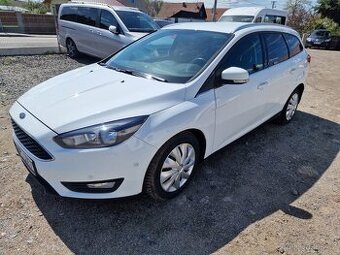 Ford Focus Combi 1.0 Ecoboost motor KO - 1