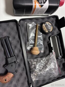 Great gun Derringer 3” 9 mm.