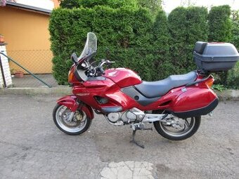 Honda NT 650 Deauville