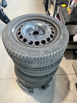 Celoroční pneumatiky s plechy 205/55R16