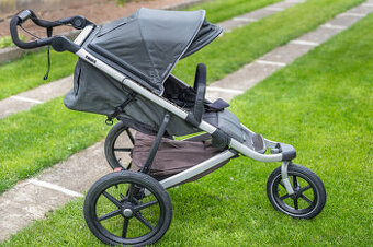Kočárek Thlule Urban Glide 2