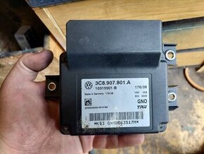 Jednotka parkovací brzdy passat b6