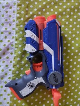 Nerf pistole