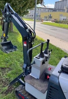 minibagr, pásový bagr, motor Kubota, bagřík