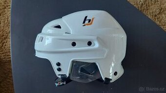 Hokejova helma