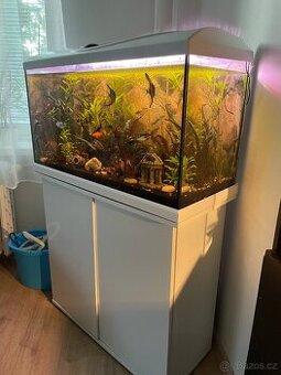 Prodám akvárium 125l - 1
