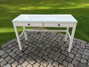 Hemnes psací stůl