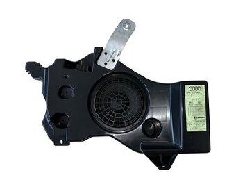 Subwoofer zesilovač 8P4035382 Audi A3 8P sportback r.v. 2006